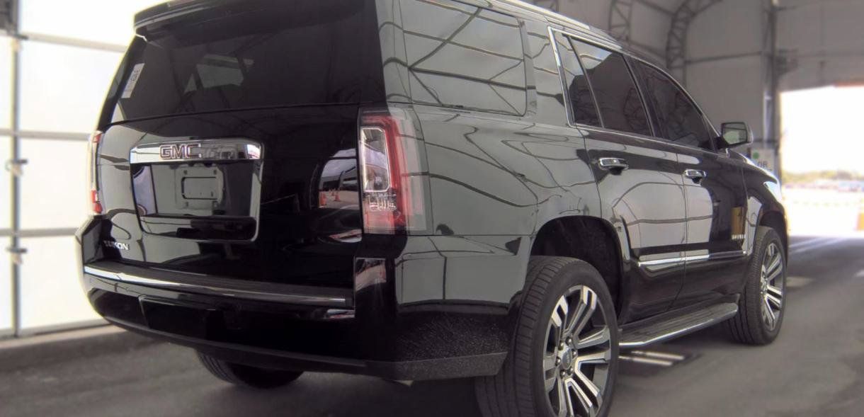 Used 2017 GMC Yukon Denali w/ Open Road Package AWD/4WD image 5