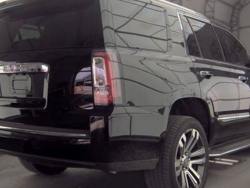 Used 2017 GMC Yukon Denali w/ Open Road Package AWD/4WD image 5