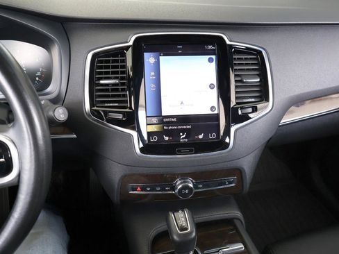Used 2016 Volvo XC90 T6 Momentum AWD/4WD image 44