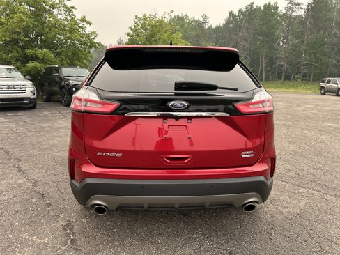 Used 2020 Ford Edge SEL w/ Convenience Package AWD/4WD image 4