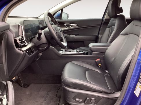 Used 2025 Kia Sportage EX image 26