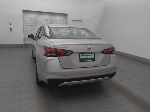 Used 2021 Nissan Versa SV image 6