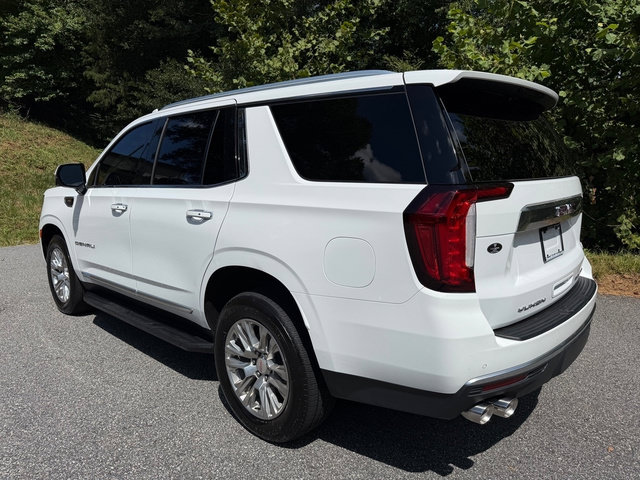 Used 2023 GMC Yukon Denali RWD image 8