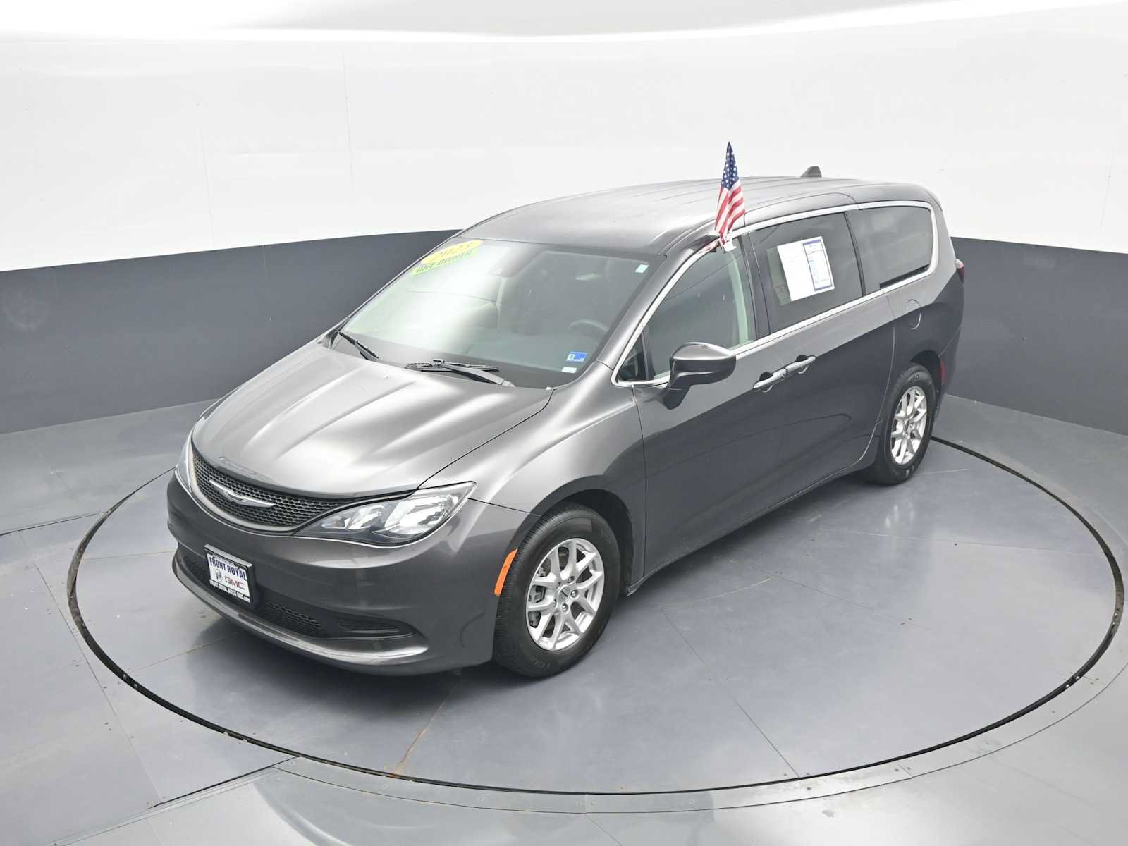 Used 2023 Chrysler Voyager LX FWD image 35