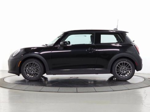 New 2025 MINI Cooper 2-Door Hardtop image 4