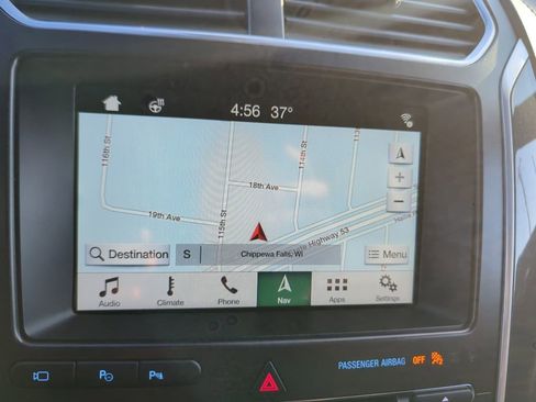 Used 2018 Ford Explorer Platinum image 16