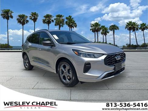 Used 2024 Ford Escape ST-Line FWD image 1