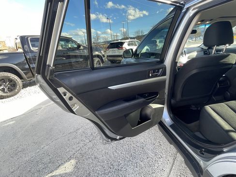 Used 2013 Subaru Outback 2.5i Premium w/ All-Weather Pkg image 19