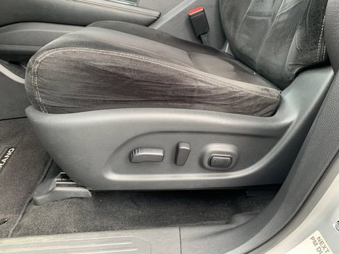 Used 2018 Nissan Murano SV FWD image 20