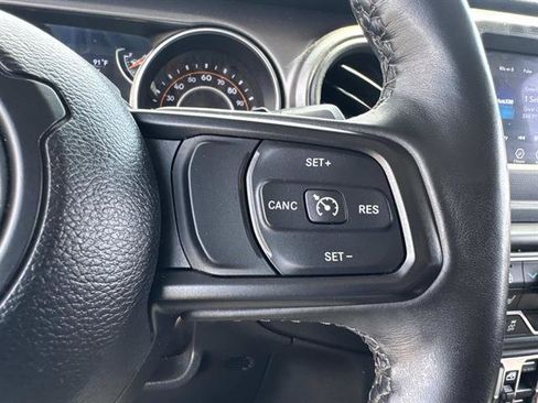 Used 2022 Jeep Wrangler Unlimited Sport AWD/4WD image 11