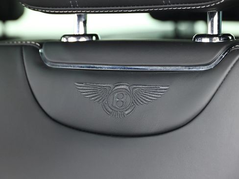 Used 2018 Bentley Bentayga Onyx Edition AWD/4WD image 58
