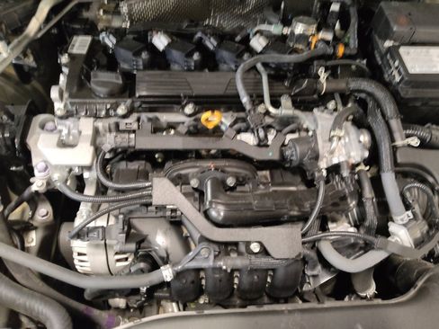 Used 2025 Toyota Corolla LE FWD image 30