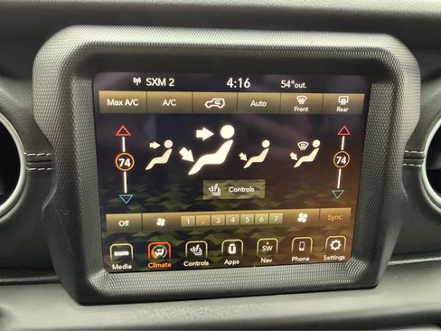 Used 2023 Jeep Wrangler Sahara w/ Cold Weather Group image 18