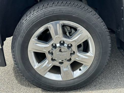 Used 2018 GMC Sierra 2500 SLT AWD/4WD image 19