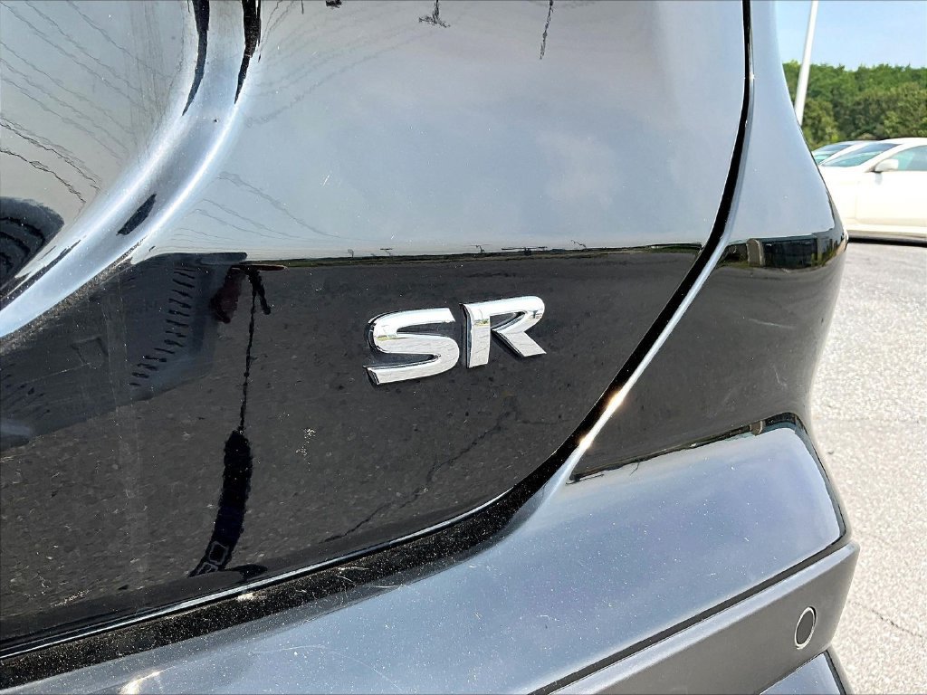 Used 2024 Nissan Kicks SR FWD image 26