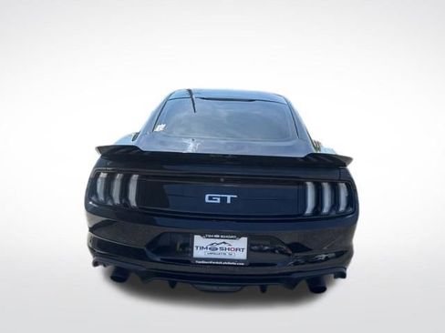 Used 2018 Ford Mustang GT RWD image 10