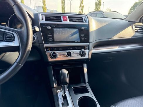 Used 2017 Subaru Outback 3.6R Limited w/ Popular Package #5 AWD/4WD image 19
