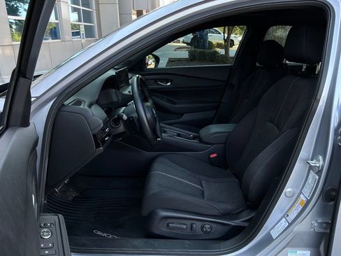 Used 2025 Honda Accord Sport image 11