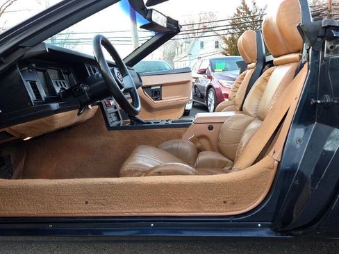 Used 1989 Chevrolet Corvette Convertible RWD image 29