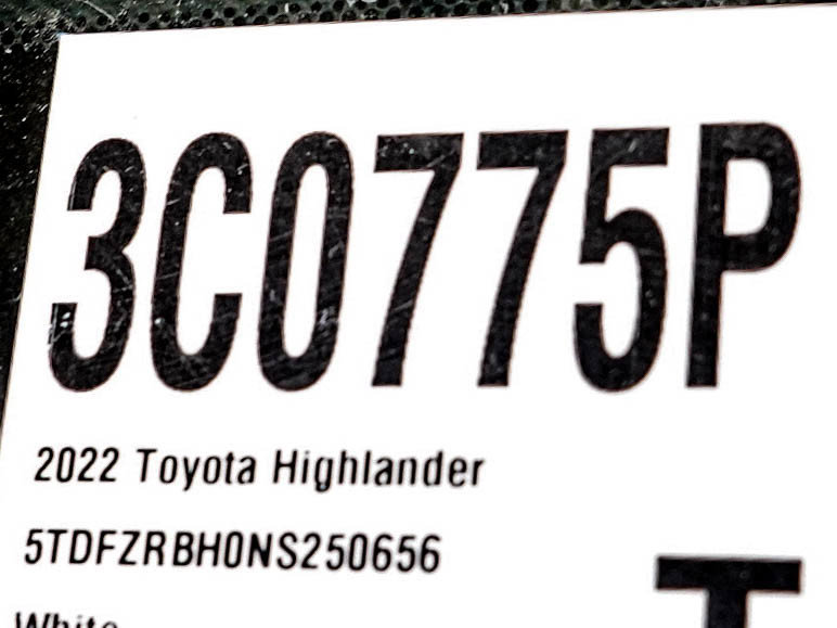 Used 2022 Toyota Highlander Platinum AWD/4WD image 34