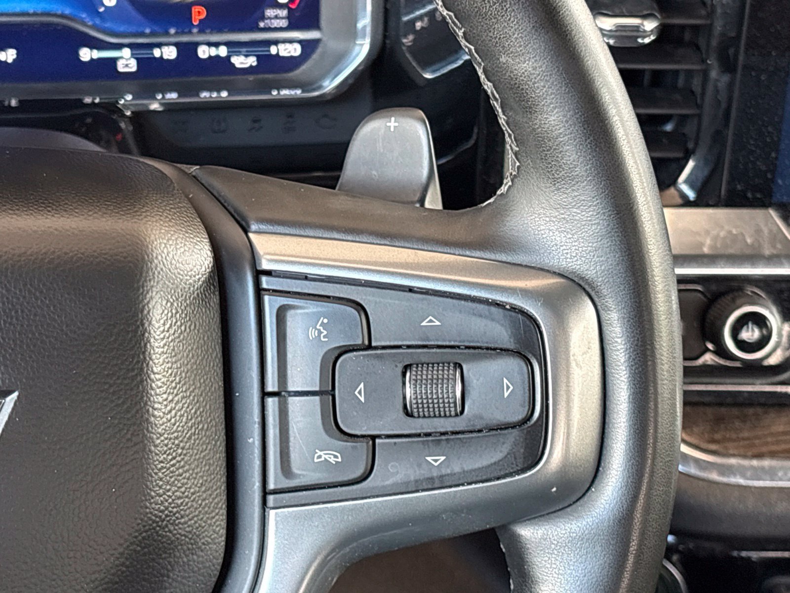 Used 2024 Chevrolet Silverado 1500 LT Trail Boss w/ Convenience Package II AWD/4WD image 27