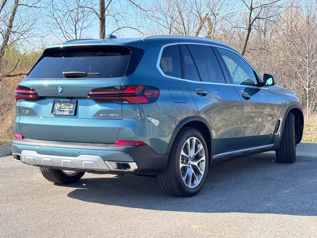 Used 2026 BMW X5 xDrive50e AWD/4WD image 6