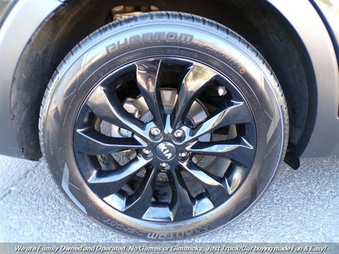 Used 2020 Kia Sorento EX FWD image 45