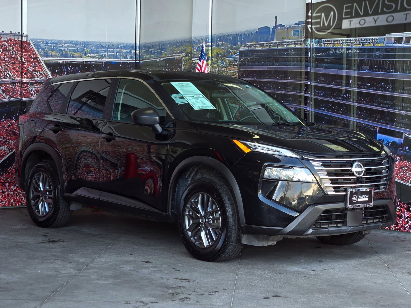Used 2024 Nissan Rogue S AWD/4WD image 1