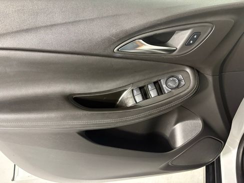 Used 2024 Buick Encore GX Sport Touring FWD image 19