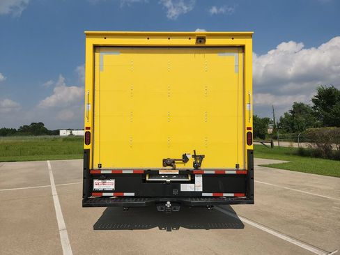 Used 2023 Ford E-350 and Econoline 350 Super Duty w/ Driver's Safety Package RWD image 6