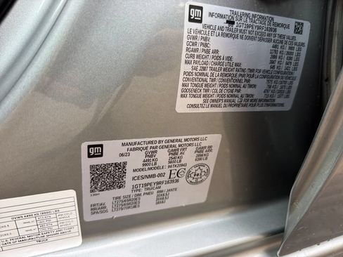 Used 2024 GMC Sierra 2500 AT4 w/ AT4 Premium Plus Package AWD/4WD image 34