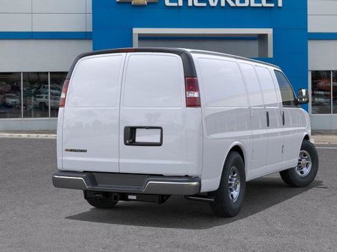 New 2026 Chevrolet Express 2500 image 4