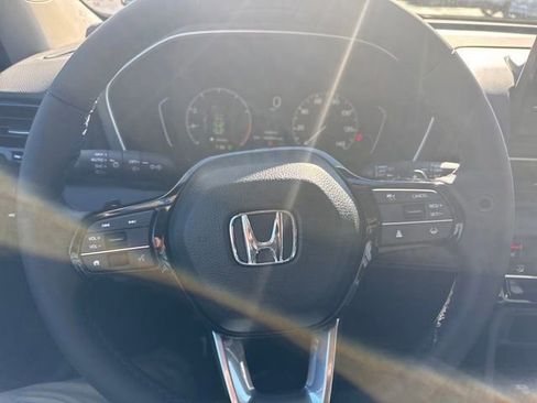 New 2025 Honda Pilot EX-L image 14