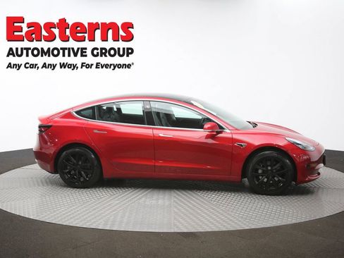 Used 2019 Tesla Model 3 Standard Range image 44