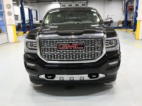 Used 2017 GMC Sierra 1500 Denali w/ Denali Ultimate Package image 2