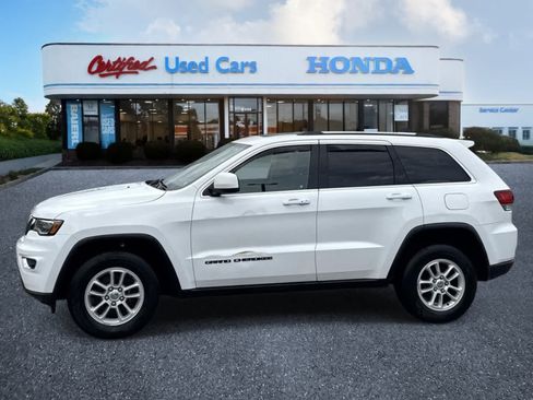Used 2020 Jeep Grand Cherokee Laredo AWD/4WD image 2