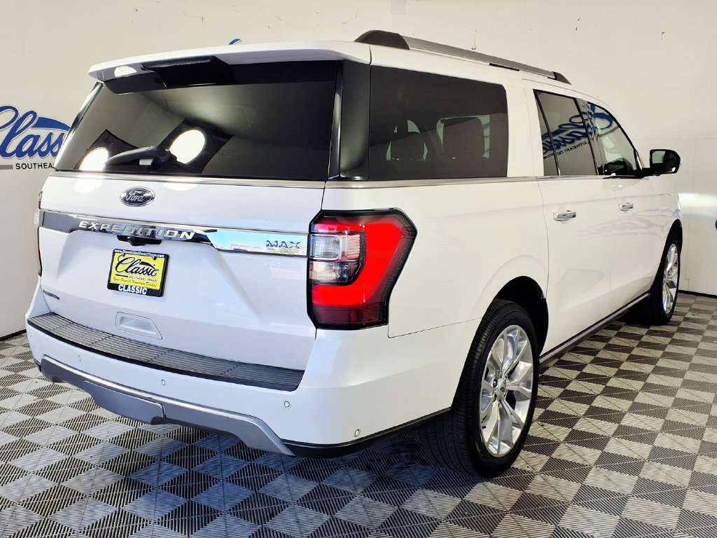 Used 2018 Ford Expedition Max Limited w/ Equipment Group 302A RWD image 4