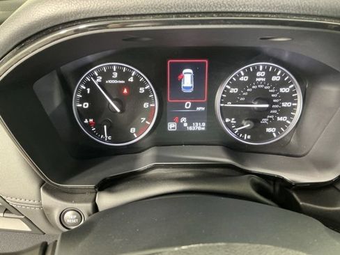 Used 2024 Subaru Outback Premium AWD/4WD image 28