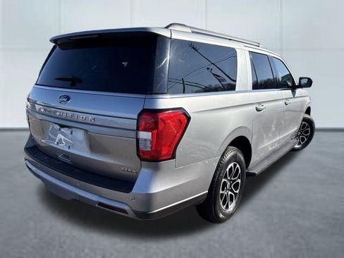 Used 2024 Ford Expedition Max XLT image 6
