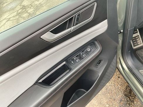 Used 2024 Volkswagen Atlas Peak Edition SEL image 23