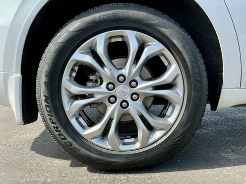 Used 2020 Buick Enclave Avenir w/ Avenir Technology Package image 22