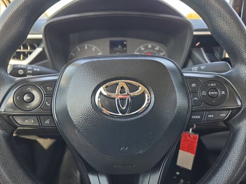 Certified 2025 Toyota Corolla LE FWD image 22
