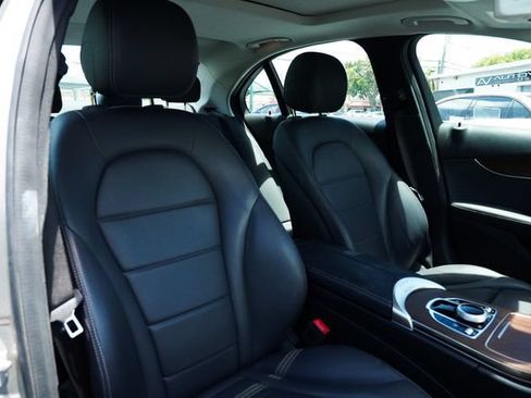 Used 2019 Mercedes-Benz C 300 Sedan image 21