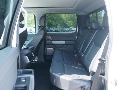 Used 2024 Ford F250 Lariat w/ Lariat Ultimate Package AWD/4WD image 16