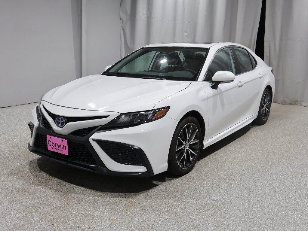 Used 2024 Toyota Camry SE w/ Audio Upgrade Package FWD image 8