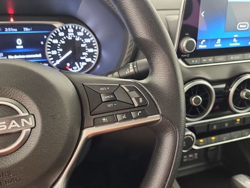 Used 2024 Nissan Sentra SV FWD image 17