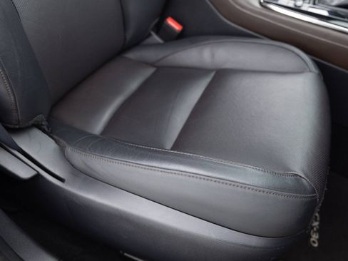 Used 2022 MAZDA CX-30 AWD 2.5 S w/ Premium Package image 25