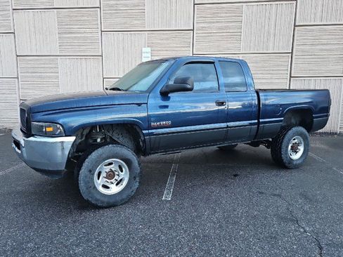 Used 2001 Dodge Ram 2500 Truck 4x4 Quad Cab image 1