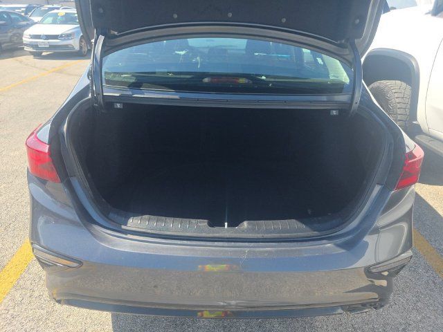 Used 2021 Kia Forte LXS FWD image 16