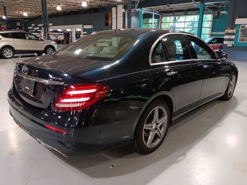 Used 2017 Mercedes-Benz E 300 4MATIC image 10
